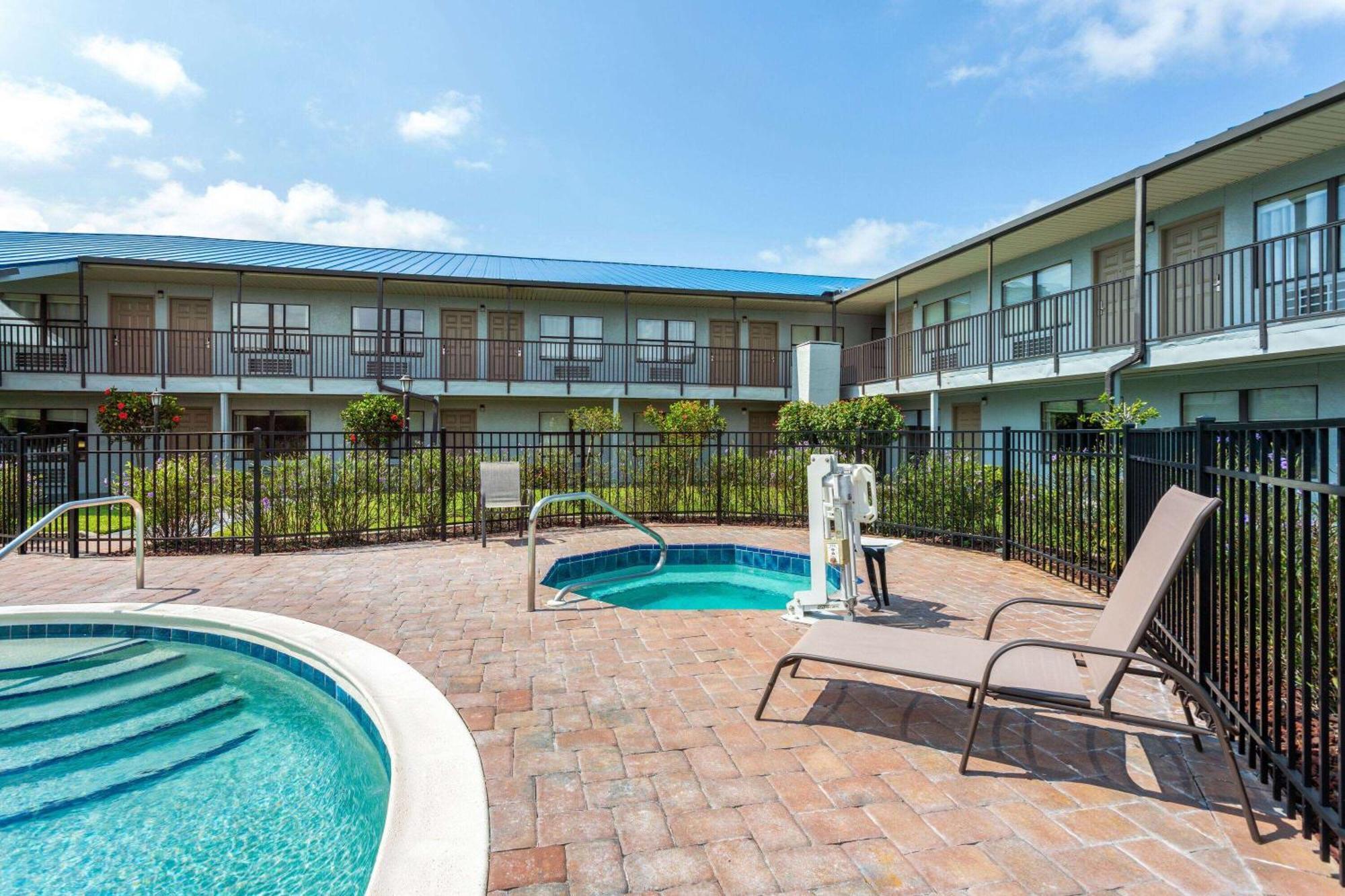 Baymont By Wyndham Punta Gorda/Port Charlotte Hotell Eksteriør bilde