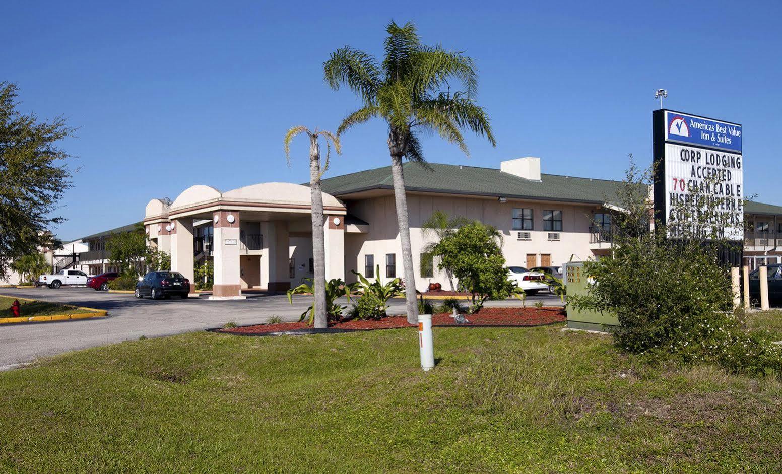 Baymont By Wyndham Punta Gorda/Port Charlotte Hotell Eksteriør bilde